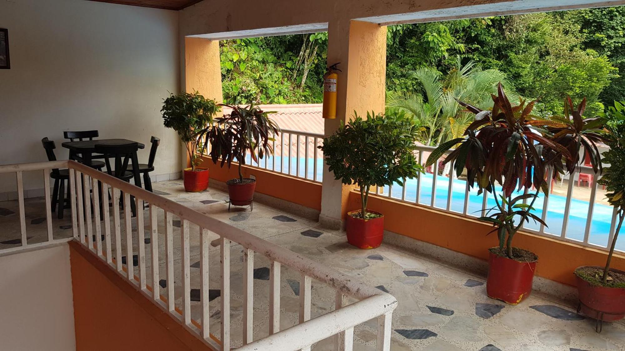Balneario Chorillano Hotel Bavaria Exterior photo