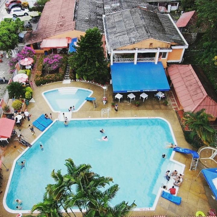 Balneario Chorillano Hotel Bavaria Exterior photo